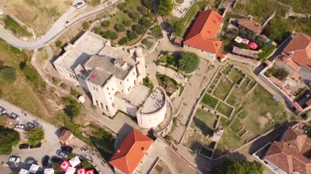 Vista Aérea Del Castillo Kruje Fortaleza Dentro Torre Museo Kruje — Vídeos de Stock