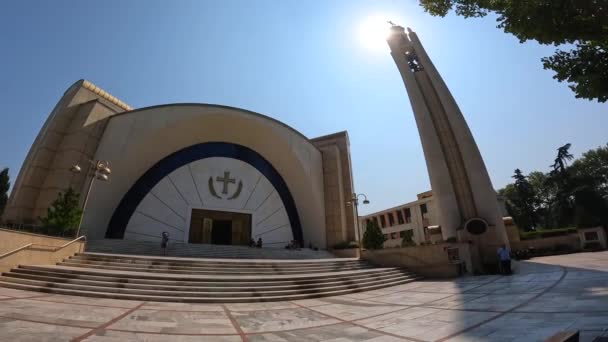 Orthodoxe Auferstehungskathedrale Der Nähe Des Skanderbeg Platzes Tirana Albanien Seitenwanne — Stockvideo