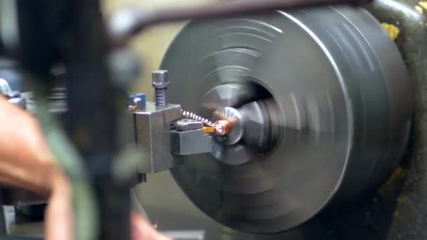 Sayısal Kontrol Sektöründeki Metal Fabrikası Cnc Torna Şleme — Stok video