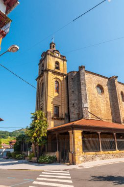 Gipuzkoa kırsalındaki Urnieta belediyesine bağlı San Miguel Arcangel Kilisesi. Bask Ülkesi