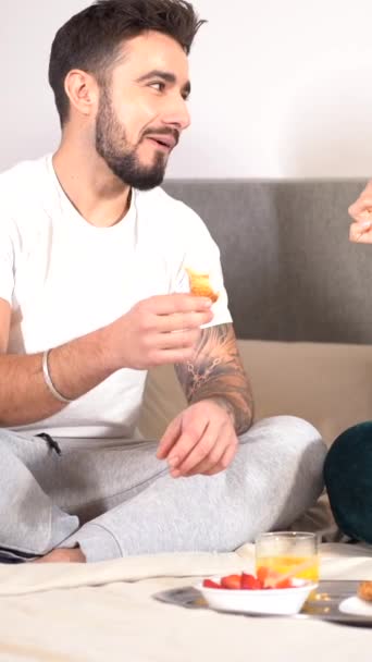 Detail Man Preparing Breakfast Juice His Partner Who Waiting Him — Stock Video