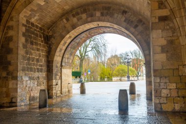 Güzel Santa Maria Kemeri Burgos Katedrali 'ne ulaşmadan önce, Castilla Leon, İspanya