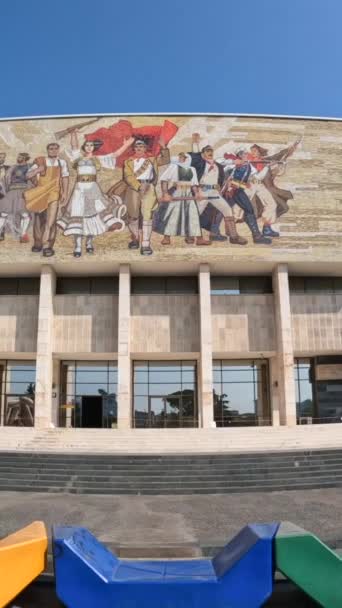 Seitliche Pfanne Nationalen Historischen Museum Skanderbeg Platz Tirana Albanien — Stockvideo