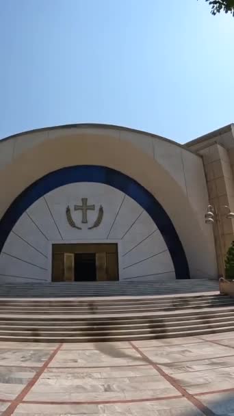 Catedral Ortodoxa Resurrección Cristo Cerca Plaza Skanderbeg Tirana Albania Bandeja — Vídeo de stock