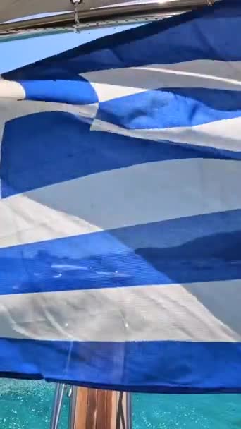 Grekisk Flagga Båten Kryssning Runt Ithaki Eller Ithaca Joniska Havet — Stockvideo