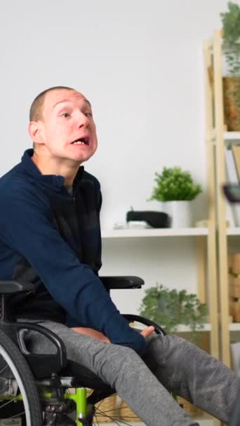 Disabled Man Recording Video Tutorial Home Using Digital Camera Tripod — Stock Video