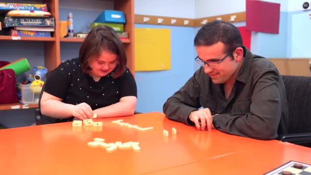 Woman Syndrome Disabled Man Playing Board Games Day Center — Stock Video