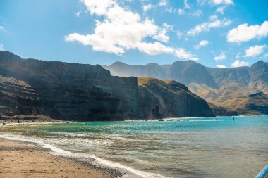 İspanya 'nın Gran Canaria kentindeki Agaete' deki güzel Puerto de Las Nieves plajı.