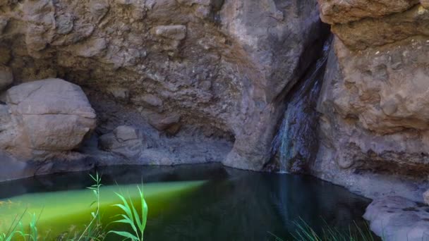 Красивый Водопад Чарко Азул Эль Подемос Агаэте Гран Канария Канарские — стоковое видео