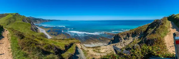 Piękna Panorama Nadmorskiej Ścieżce Pobliżu Flysch Zumaia Gipuzkoa Kraj Basków Obrazek Stockowy