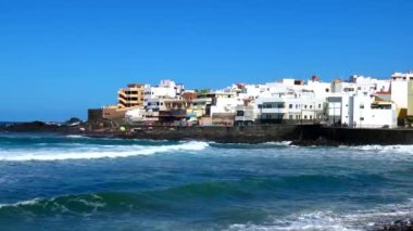 Yazın Playa el Puertillo 'da ve Gran Canaria' da çok güzel bir plaj. İspanya