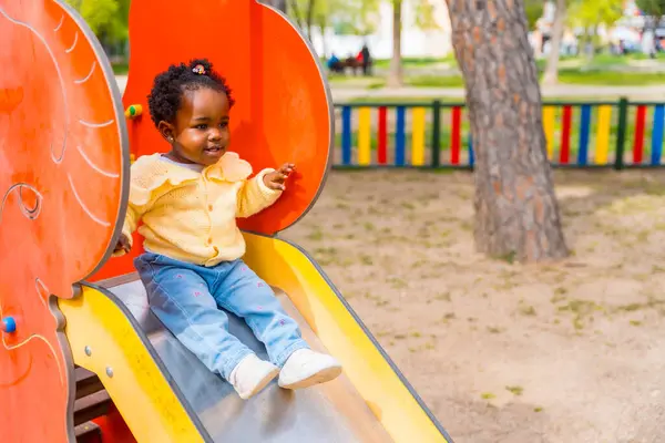 African Girl Playing Slide Public Playground — Stock Photo, Image