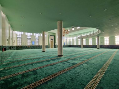 Saraybosna, Bosna-Hersek, 2 Kasım 2022, Saraybosna 'daki Kral Fahd Camii İçişleri