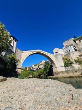 Mostar - Bosna-Hersek 'te meşhur bir köprüye sahip ikonik eski bir kasaba. Popüler turizm merkezi