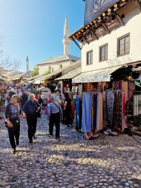 Mostar - Bosna-Hersek 'te meşhur bir köprüye sahip ikonik eski bir kasaba. Popüler turizm merkezi