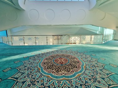 Vogosca, Saraybosna, Bosna-Hersek 'te çağdaş ve yeni bir cami inşa etti.