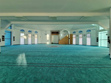 Vogosca, Saraybosna, Bosna-Hersek 'te çağdaş ve yeni bir cami inşa etti.