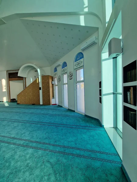 Stock image Vogosca modernand new mosque in Sarajevo, Bosnia and Herzegovina, interior