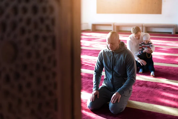 Islamic Community People Praying Boy Kid Gods Support Spiritual Peace — Stock Photo, Image