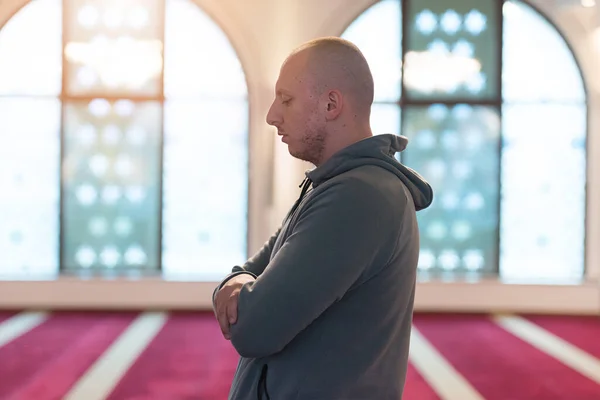 이슬람 그리고 믿음을 모스크에서 남성의 — 스톡 사진