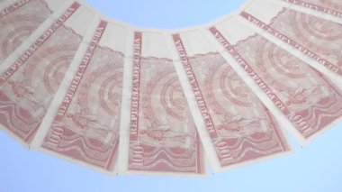 Parlak Döngü Tasarımı Küba 'nın 100 Pesos Curency