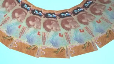 Süslü Döngü Tasarımı Yeni Zelanda 'nın 5 Dolarlık Para Birimi