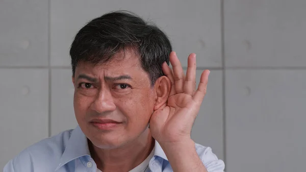 Asiático Homem Sênior Não Podia Ouvir Causa Sua Surdez — Fotografia de Stock