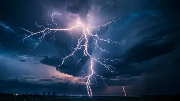 stock image lightning in the night, stormy lightnig in the dark, lightning background, storm in the dark