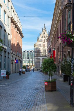 Marktplatz veya Almanya 'nın Ortaçağ Hanedan kenti Bremen' in tarihi merkezinde yer alan pazar meydanı..