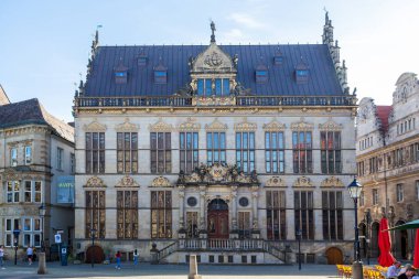 Marktplatz veya Almanya 'nın Ortaçağ Hanedan kenti Bremen' in tarihi merkezinde yer alan pazar meydanı..