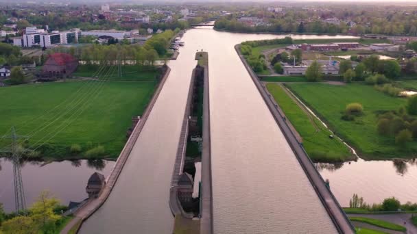 Luftaufnahme Der Mindener Wasserbrücke Über Die Weser Mittellandkanal Minden Hochwertiges — Stockvideo