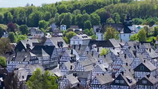 Casas Entramado Madera Ciudad Freudenberg Siegerland Distrito Siegen Wittgenstein Renania — Vídeo de stock