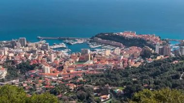 Monako Prensliği 'nin havadan görünüşü, Monte Carlo, Ligurya Deniz Kıyısı. Yüksek kalite 4k görüntü