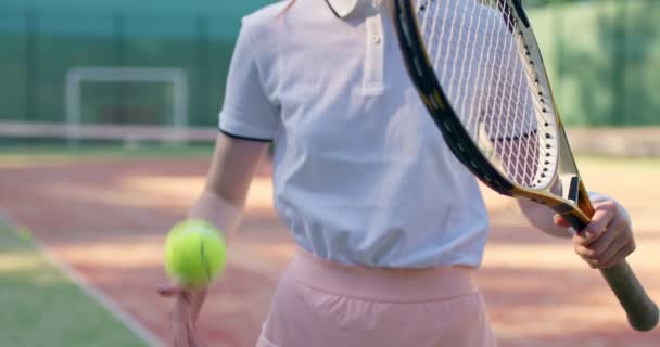 Cropped Shot Woman Bouncing Tennis Ball Court Female Tennis Player — Stock Video