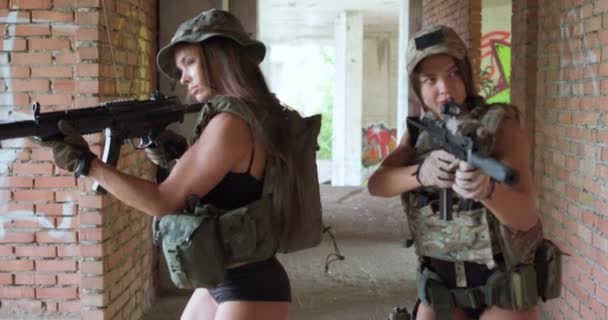 Serious Fully Equipped Beautiful Sexy Female Soldiers Walking Captured Building — Stock Video