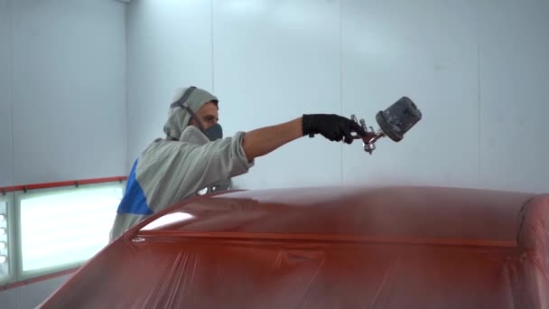 Reparador Pintor Cámara Pintura Automóviles Techo Del Coche — Vídeos de Stock