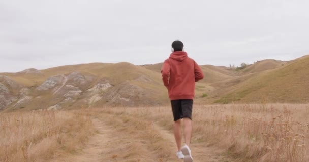 Młody Człowiek Chce Schudnąć Sportowiec Jest Dobry Joggingu Zdrowego Nawyku — Wideo stockowe