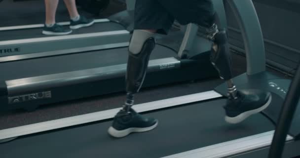 Выносливость Сила Воли Любовь Жизни Амбициозный Инвалид Ног Бегающий Спортзале — стоковое видео