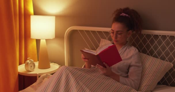 Young Attractive Woman Studing Home Student Spends Lot Time Reading — Stock Video