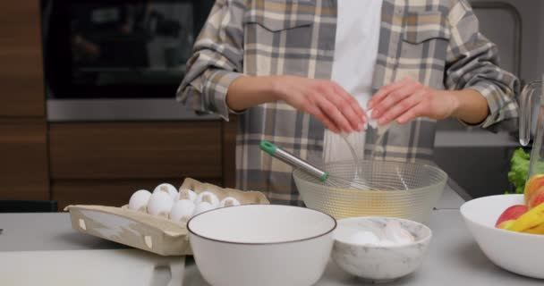 Female Cook Working Kitchen Cafe Bakery Female Hands Break Eggs — Stock Video