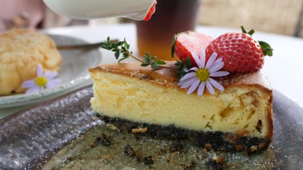 Delicious Homemade Cheesecake Strawberries Plate — Vídeos de Stock