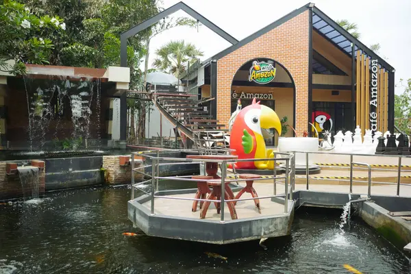 stock image Roi-Et, Thailand - May, 2024: Front of Cafe Amazon on May 3, 2024 in Cafe Amazon at Roi-Et Province, Thailand. It's a famous Thai franchise coffee cafe in Thailand.