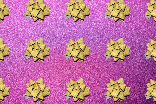 Рисунок Золотой Блестящей Звездной Ленты Розовом Фоне Блесток Вашего Праздничного — стоковое фото
