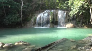 Erawan şelale 2 düzeyi, Erawan Milli Parkı Kanchanaburi, Tayland