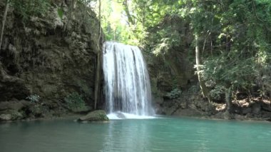 Erawan şelale 3 düzeyi, Erawan Milli Parkı Kanchanaburi, Tayland