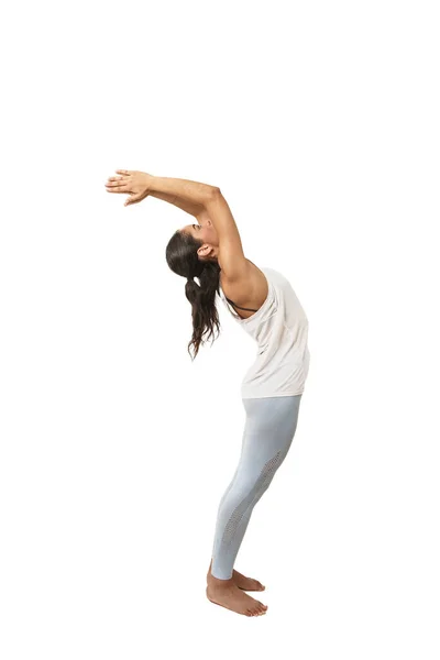 Ung Kvinna Utövar Yoga Hasta Uttanasana Eller Bakåt Böja Vit — Stockfoto