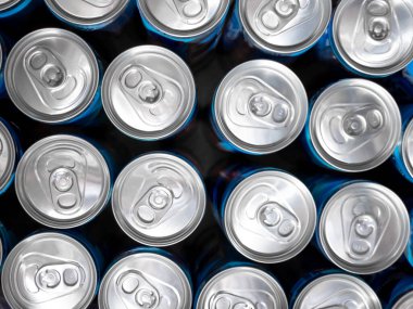 Alüminyum İçecek Kutularının Üst Görünümü