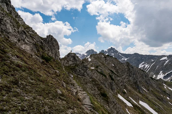 Allgau Alpleri 'ndeki Walsersteig' den Kanzelwand 'a ferrata turu heyecan verici.