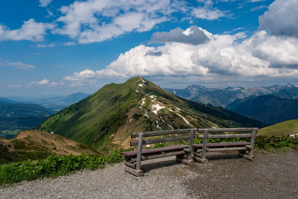 Allgau Alpleri 'ndeki Walsersteig' den Kanzelwand 'a ferrata turu heyecan verici.