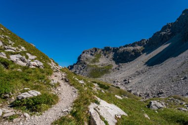 Allgau Alplerindeki Mittelberg Kleinwalsertal 'den ferrata yoluyla Mindelheim' a zorlu bir dağ turu.